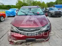 2017 Chrysler PACIFICA фото