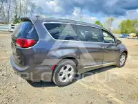 2017 Chrysler PACIFICA фото