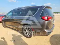 2017 Chrysler PACIFICA фото