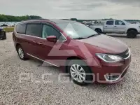 2017 Chrysler PACIFICA фото