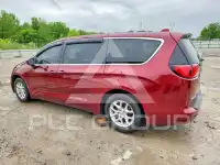 2017 Chrysler PACIFICA photo