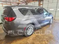 2017 Chrysler PACIFICA фото