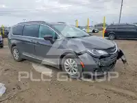 2017 Chrysler PACIFICA фото