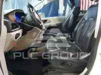 2017 Chrysler PACIFICA photo