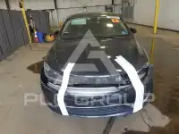 2017 Chrysler 200 фото