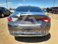 2017 Chrysler 200 фото