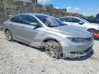 2017 Chrysler 200 фото