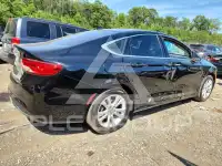 2017 Chrysler 200 photo