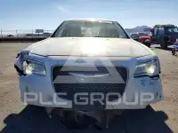 2017 Chrysler 300 photo