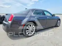 2017 Chrysler 300 фото