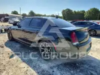 2017 Chrysler 300 фото