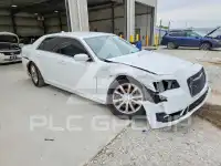 2017 Chrysler 300 photo