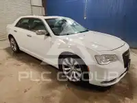2017 Chrysler 300 фото