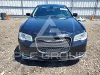 2017 Chrysler 300 photo