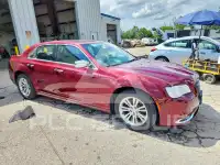 2017 Chrysler 300 фото