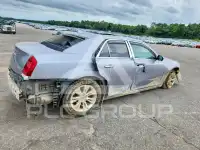 2017 Chrysler 300 фото