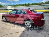 2017 Chrysler 300 фото