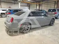 2017 Chrysler 300 фото