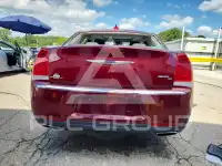 2017 Chrysler 300 фото