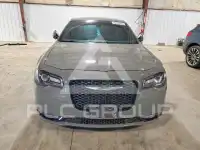2017 Chrysler 300 фото