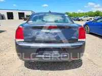 2017 Chrysler 300 photo