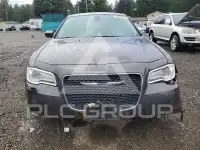 2017 Chrysler 300 фото