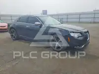 2017 Chrysler 300 photo