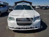 2017 Chrysler 300 photo