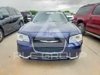 2017 Chrysler 300 фото