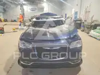 2017 Chrysler 300 фото