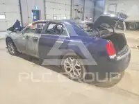 2017 Chrysler 300 фото