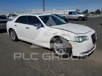 2017 Chrysler 300 photo