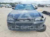 2017 Chrysler 300 фото