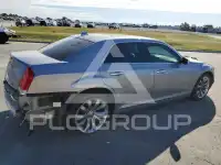 2017 Chrysler 300 фото