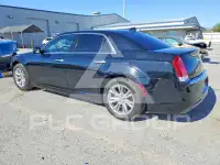 2017 Chrysler 300 фото