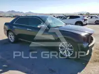 2017 Chrysler 300 фото