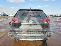2017 Nissan ROGUE photo