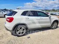 2017 Mercedes Benz GLA-Class фото