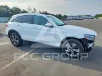 2017 Mercedes Benz GLC-Class фото