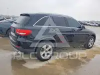 2017 Mercedes Benz GLC-Class фото