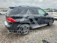 2017 Mercedes Benz GLE-Class фото