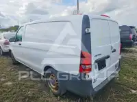 2017 Mercedes Benz METRIS photo