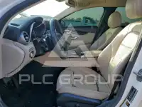 2017 Mercedes Benz C-Class фото