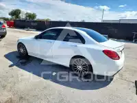 2017 Mercedes Benz C-Class фото