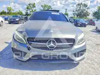 2017 Mercedes Benz C-Class фото