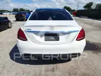 2017 Mercedes Benz C-Class фото