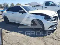 2017 Mercedes Benz C-Class фото