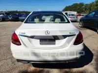 2017 Mercedes Benz C-Class фото
