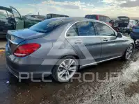 2017 Mercedes Benz C-Class фото