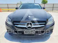 2017 Mercedes Benz C-Class photo
